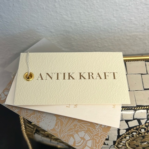 Antik Kraft | Metal Mosaic Purse w/ Crossbody Strap - Picture 3 of 15